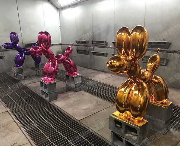 不銹鋼雕塑制作需要注意什么？
